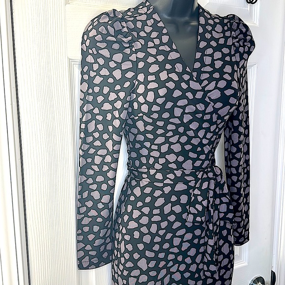 🔥 🔥 🔥 ALERT. POA! NWT WRAP AROUND 👗. It just don’t get NO BETTER. Maxi fit! - Picture 8 of 12